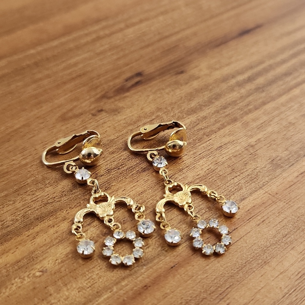 Vintage Gold Tone Rhinestone Dangle Clip-On Earrings Statement Brida